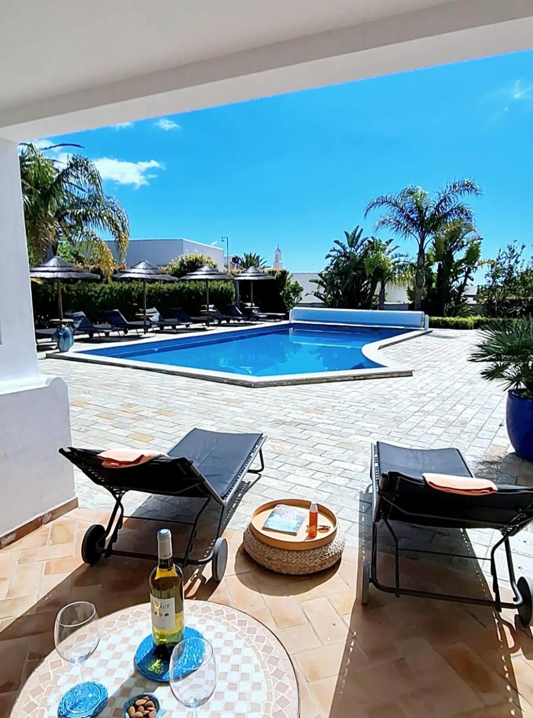 Romantik Villa Salema Exterior photo