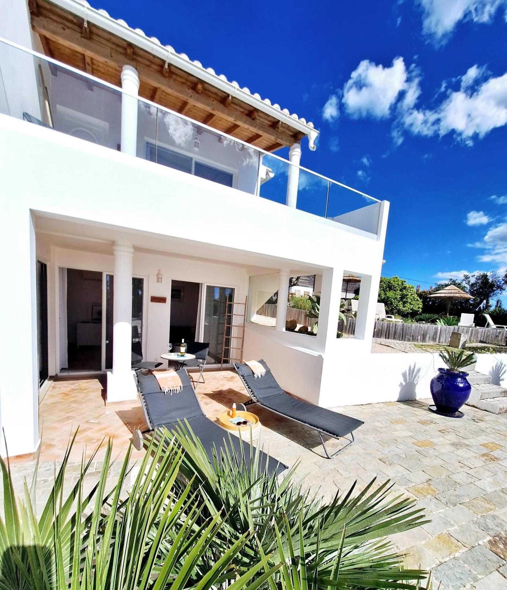 Romantik Villa Salema Exterior photo